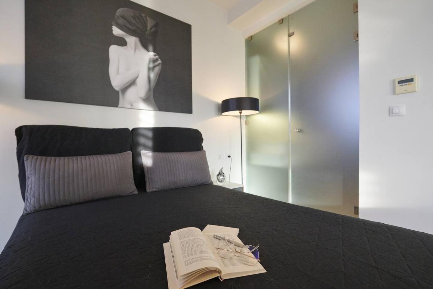 Ma Maison Nο 4, Downtown Loft , Short Walk To Acropolis, Ultra High Speed Internet 500 Mbps, Parking Upon Request, 1' From Metro Station Athén Kültér fotó
