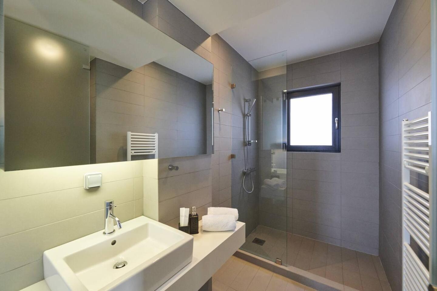 Ma Maison Nο 4, Downtown Loft , Short Walk To Acropolis, Ultra High Speed Internet 500 Mbps, Parking Upon Request, 1' From Metro Station Athén Kültér fotó