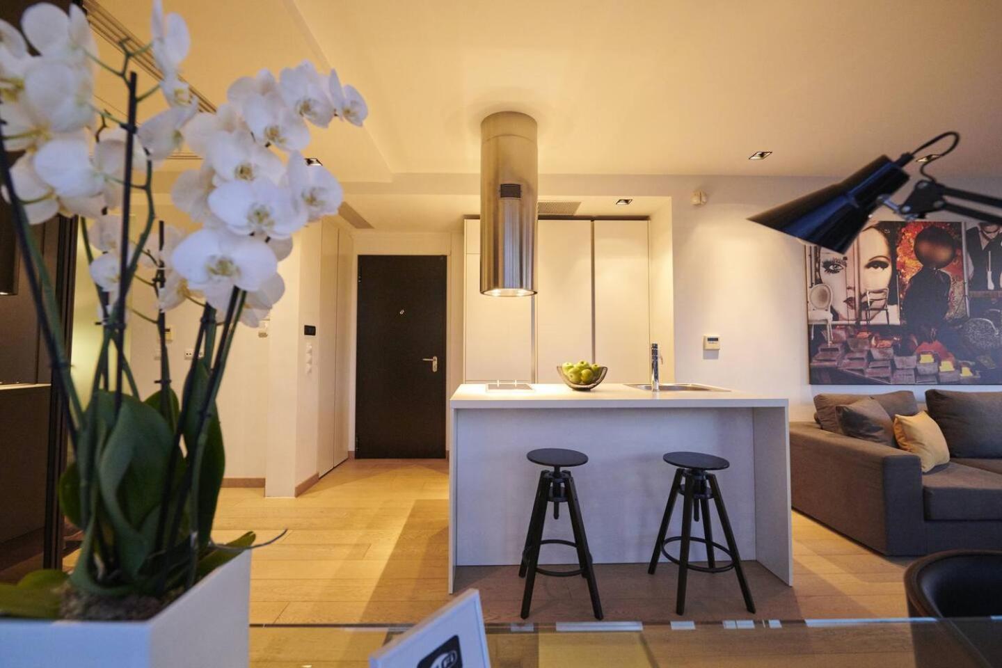 Ma Maison Nο 4, Downtown Loft , Short Walk To Acropolis, Ultra High Speed Internet 500 Mbps, Parking Upon Request, 1' From Metro Station Athén Kültér fotó